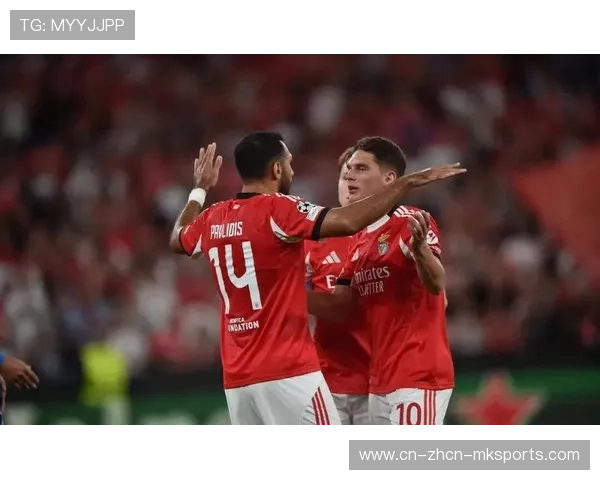 穆里尼奥场边激情指挥，本菲卡逆转皇马比赛成战术教科书